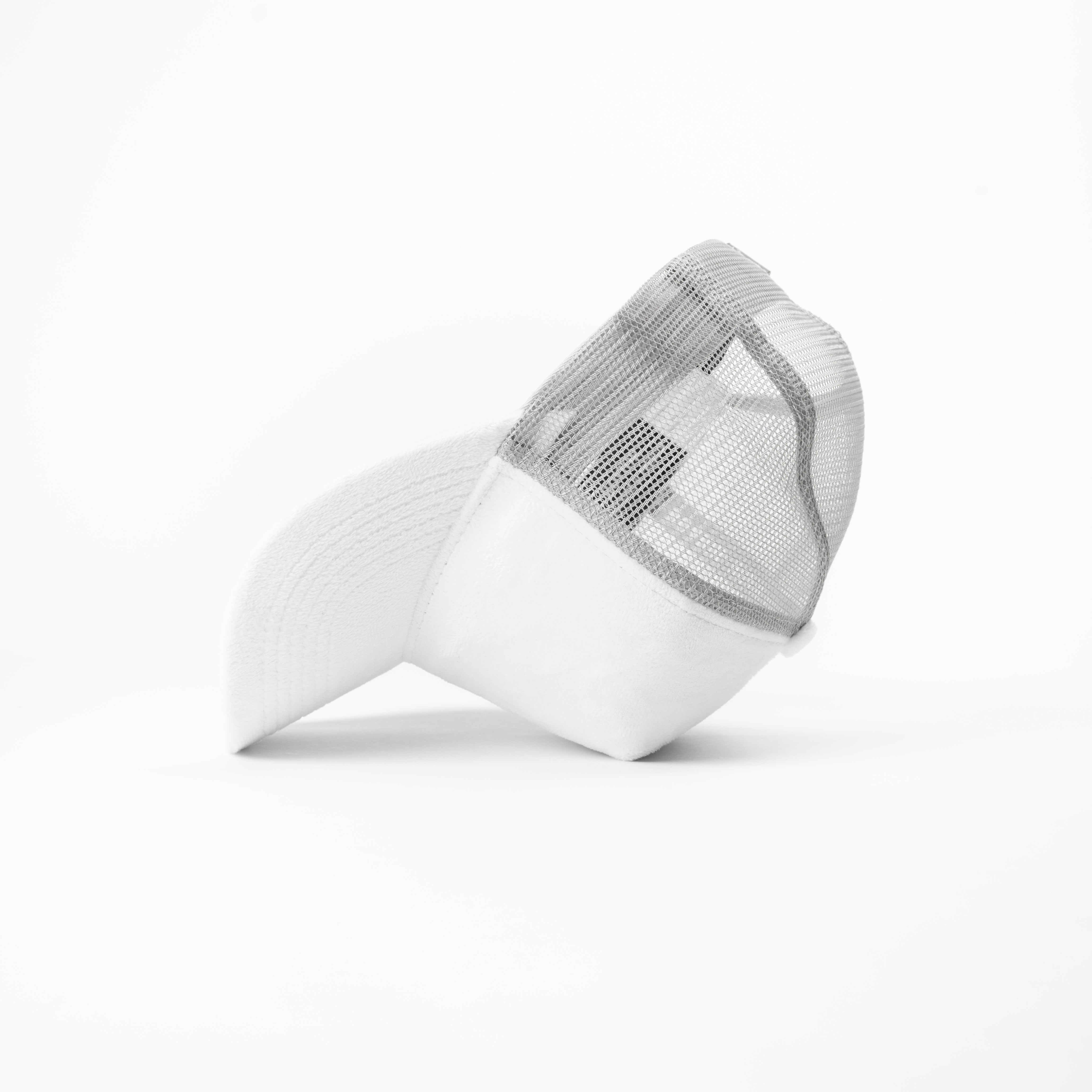 Flettet bælte og fløjlskasket – grå og hvid