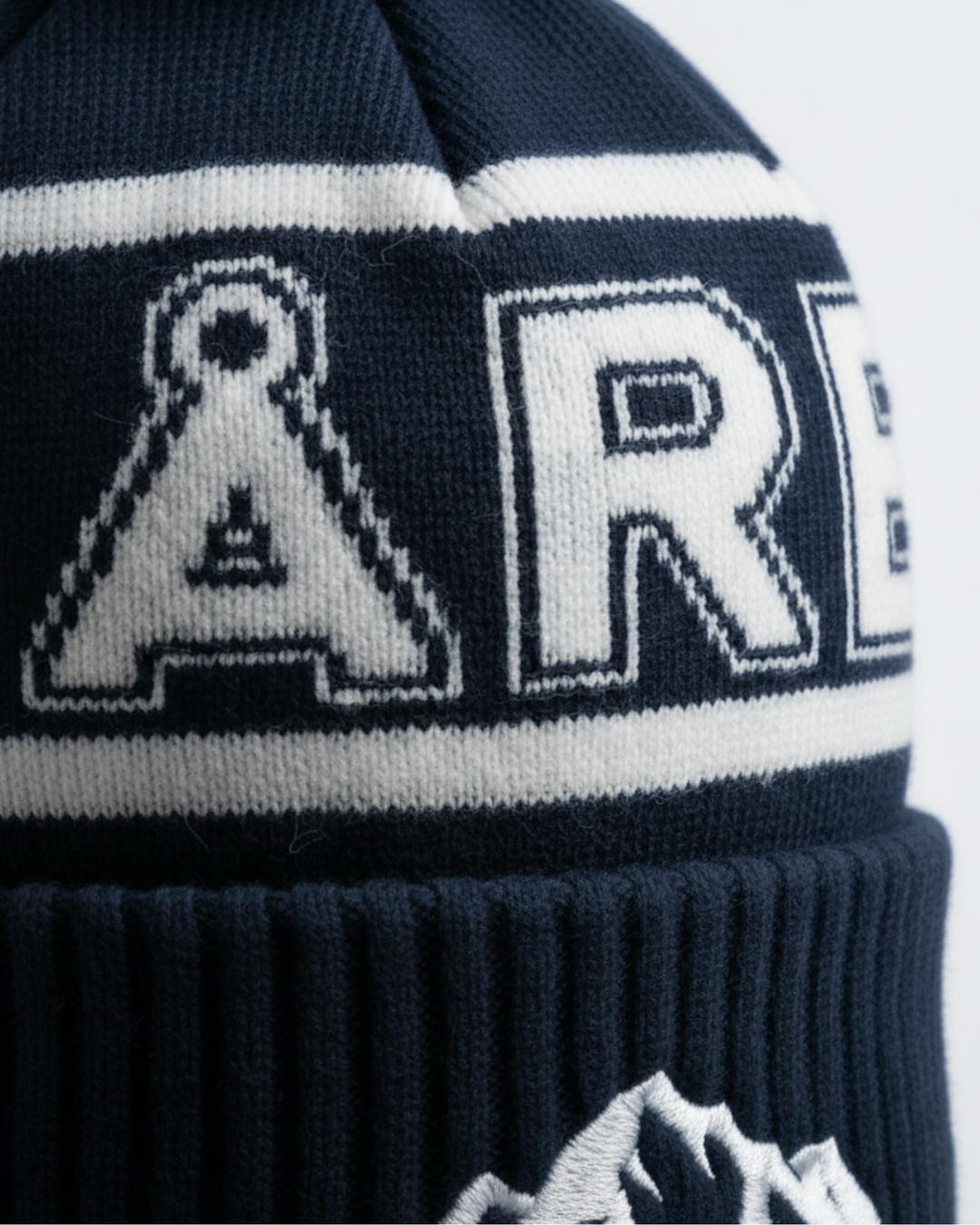 Åre mössa marinblå vintermössa från Åre